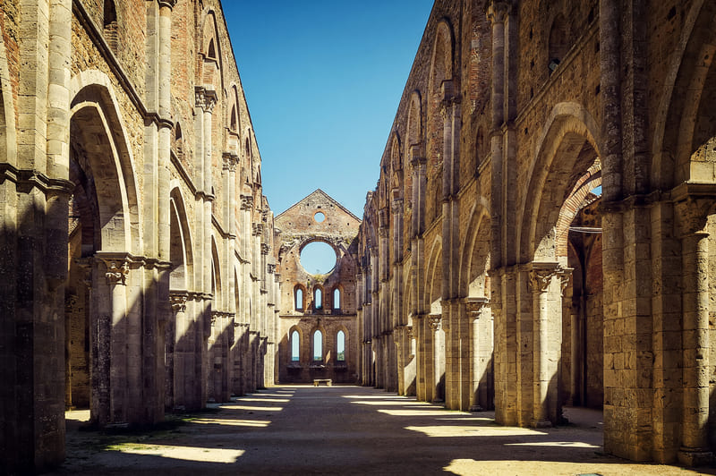abadia san galgano que hacer en la toscana