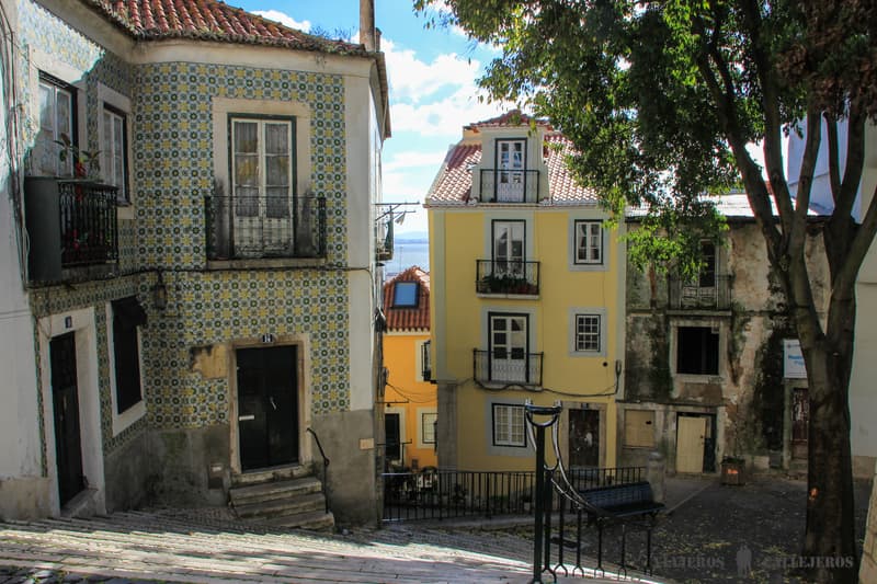 Alfama, una de las zonas para alojarse en los consejos para viajar a Lisboa