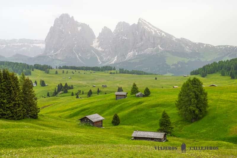 Alpe di Siusi en una ruta por los Dolomitas en coche