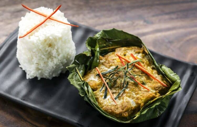 Amok pescado en los restaurantes donde comer en Phnom Penh