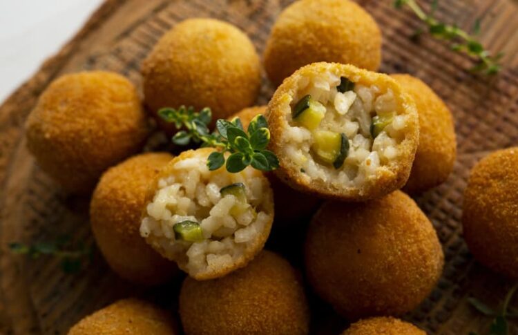 Arancini en los restaurantes donde comer en Cefalu