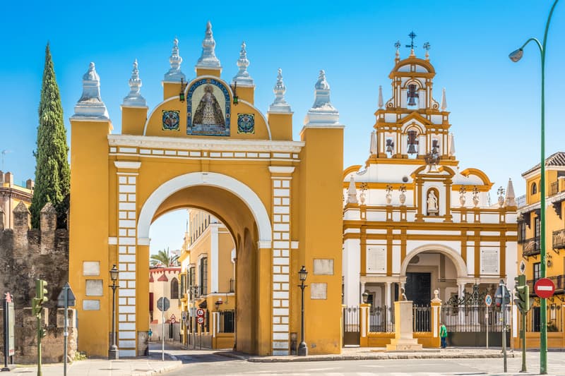 Arco de la Macarena, otro de los lugares que ver en Sevilla