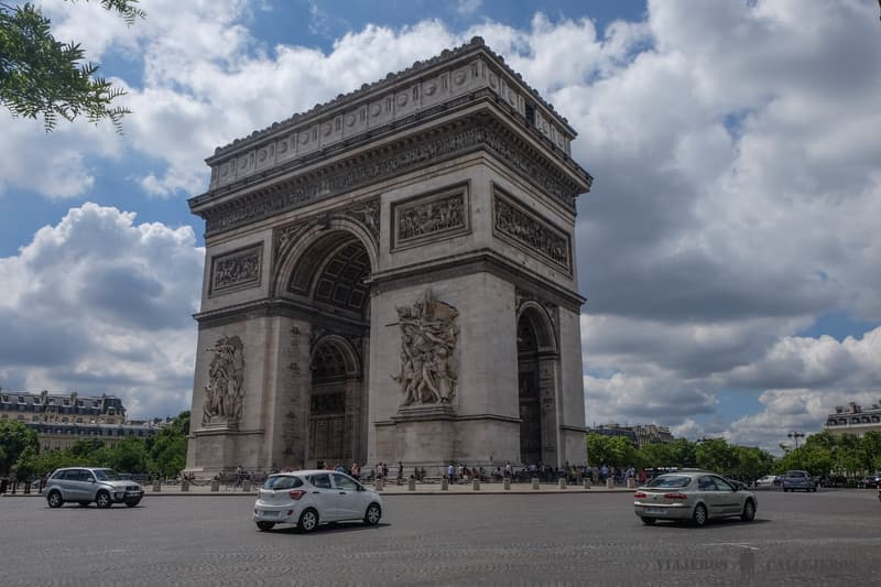 Arco del Triunfo, uno de los lugares que ver en París