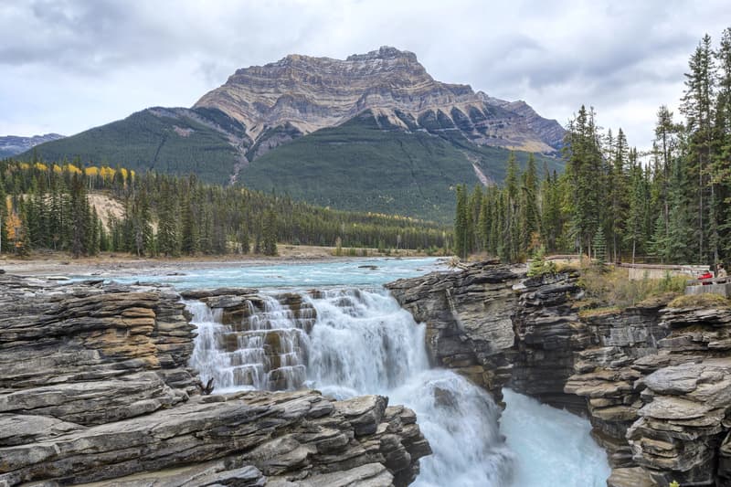 Athabasca Falls en la Icefields Parkway