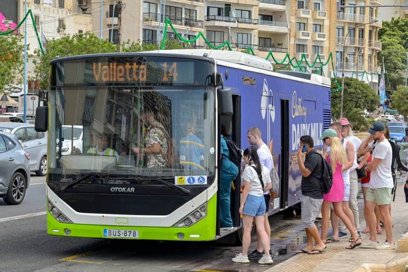 Autobús en una ruta por Malta en 3 días
