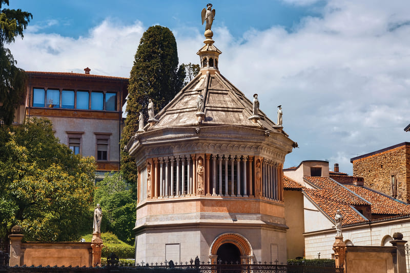 baptisterio que visitar en bergamo