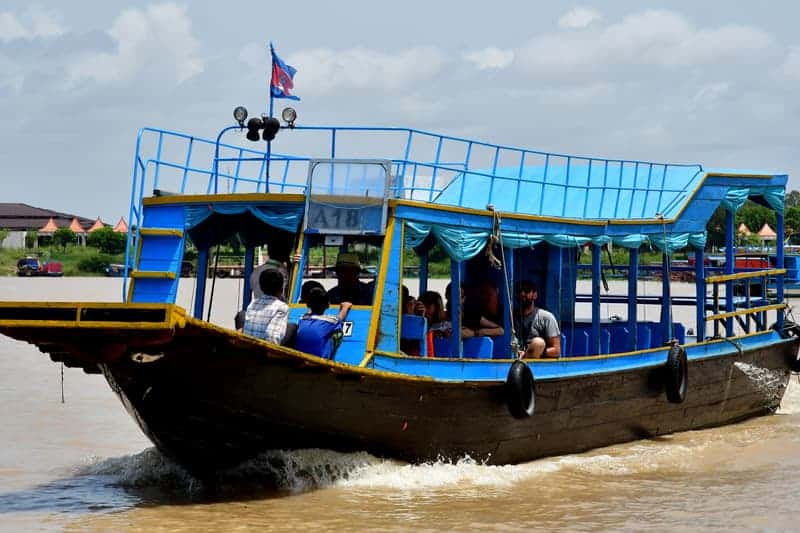 barco que va desde Siem Reap a Battambang