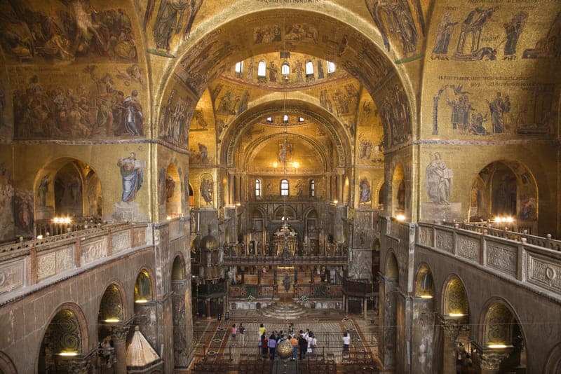 basilica de san marcos venecia en un día
