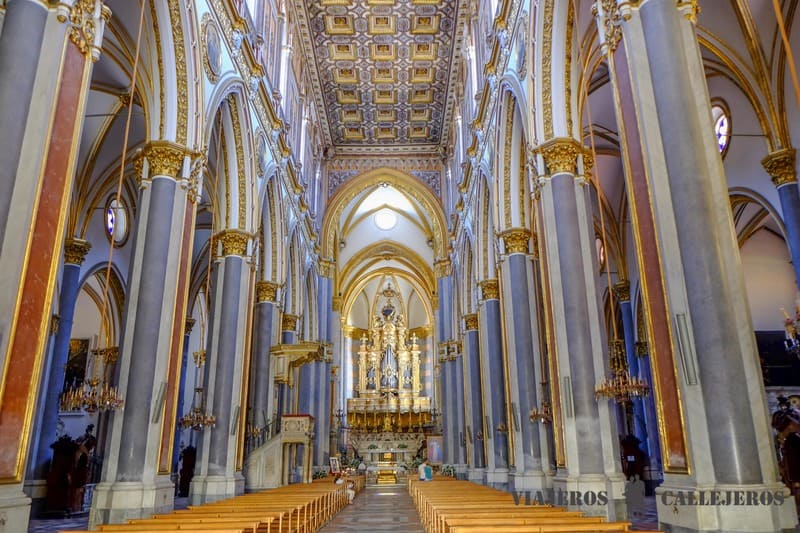 basilica santo domingo mayor que hacer en napoles
