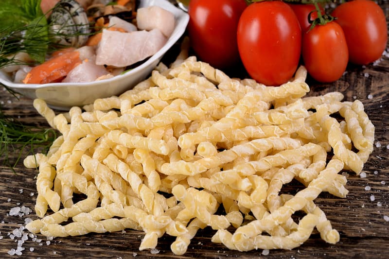 Busiate, pasta típica de los restaurantes de Ragusa