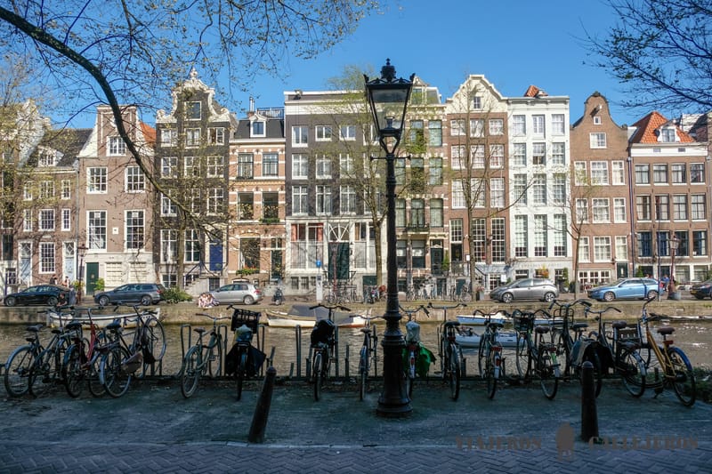 Canal Singel en la ruta por Ámsterdam en cuatro días