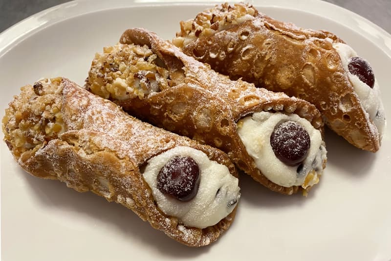 Cannoli en los restaurantes de Cefalú