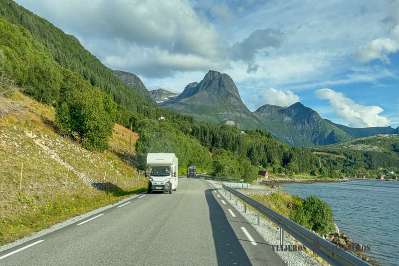 Helgelandskysten, seguridad en la carretera al viajar a Noruega