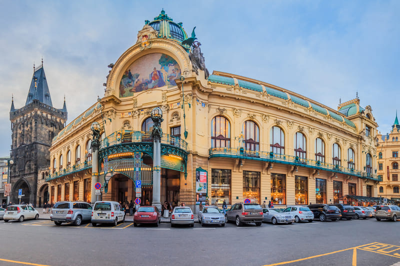 casa municipal que visitar en praga