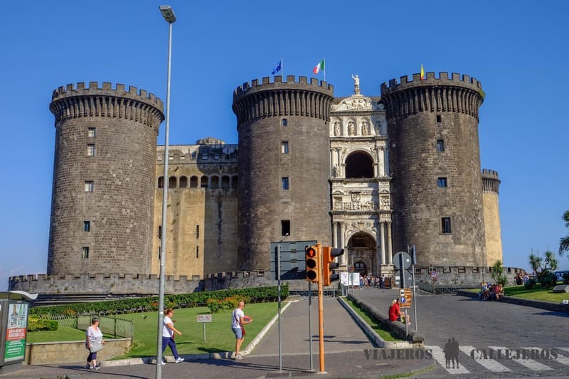 castillo nuevo que hacer en napoles