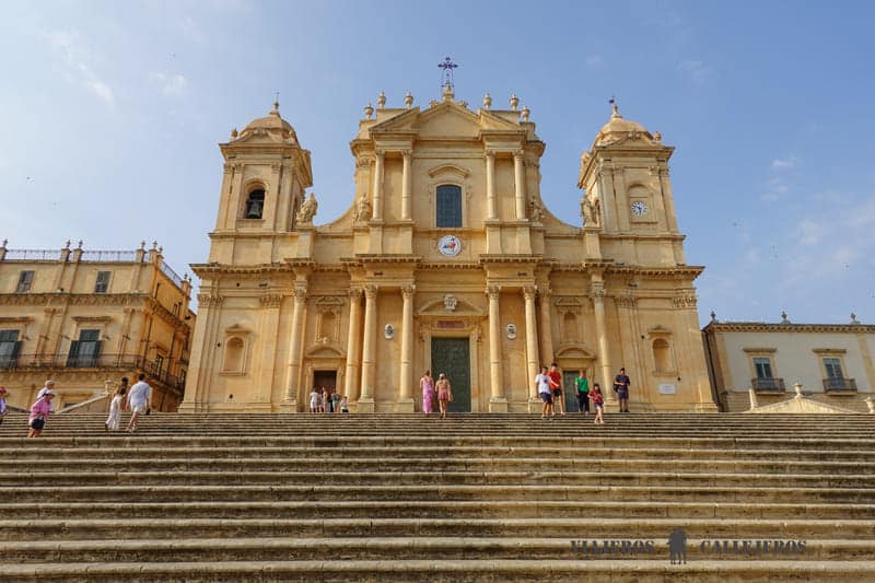 catedral que visitar en noto