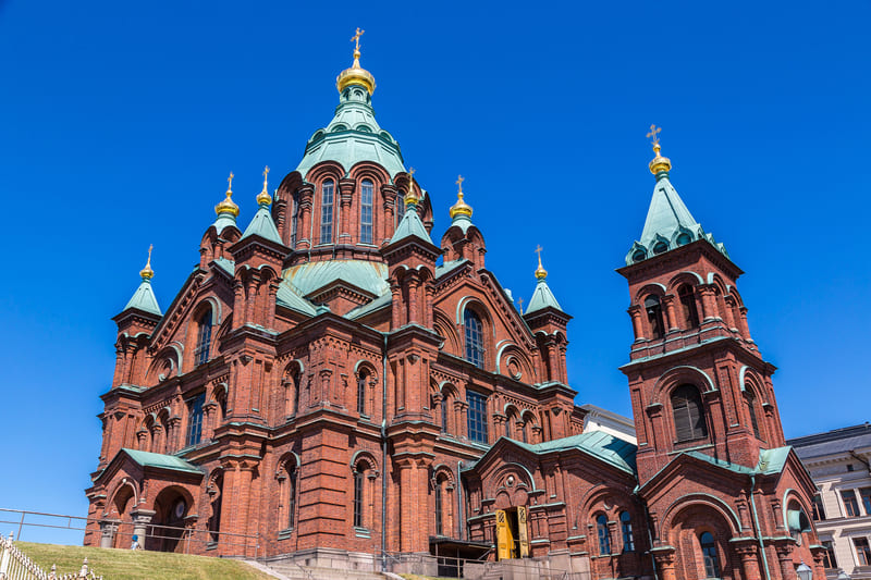 catedral uspenski que visitar en helsinki