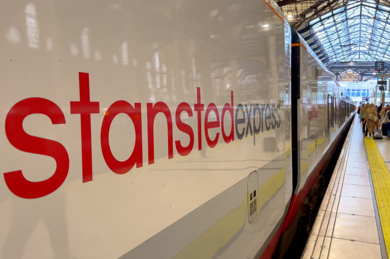 Cómo ir del aeropuerto de Stansted a Londres