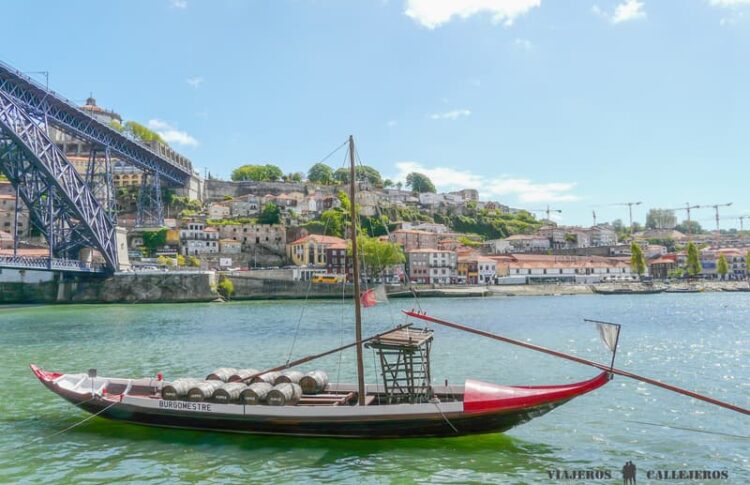 Crucero por el río Duoro en la ruta por Oporto en un día