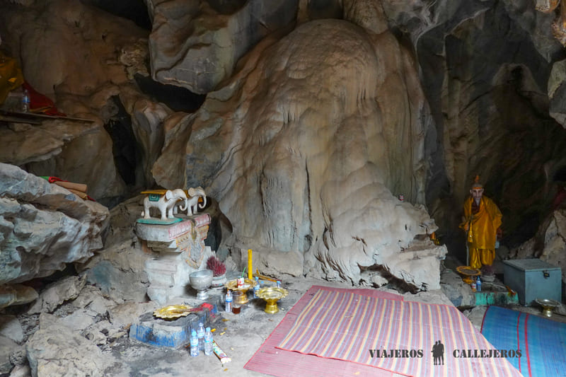 cueva elefante blanco que visitar en Kampot