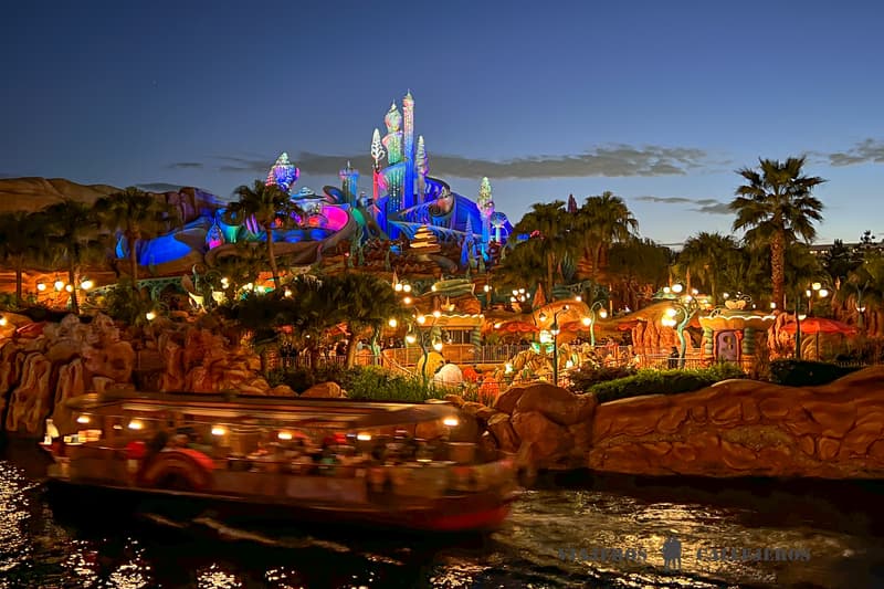 DisneySea por la noche