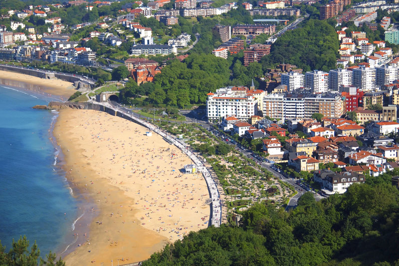Playa de Ondarreta y El Antiguo desde el Monte Igueldo
