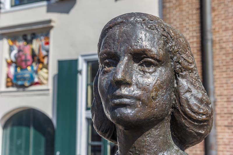Estatua de Ana Frank, que ver en Utrecht