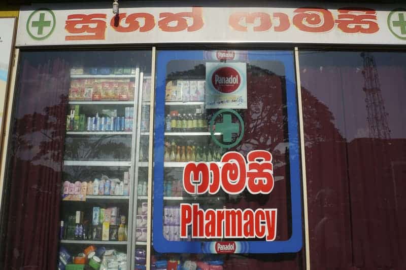 Farmacia en los consejos para viajar a Sri Lanka
