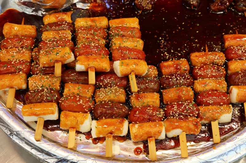 Garaetteok, uno de los platos en los restaurantes de Seúl