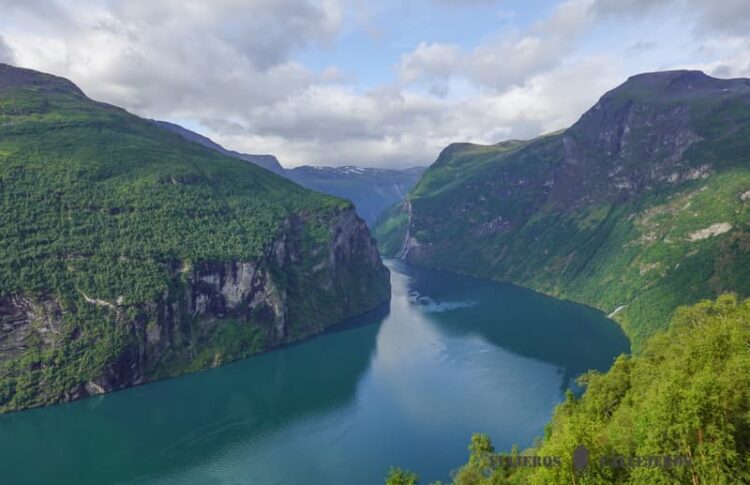 Geiranger en la guรญa de Noruega
