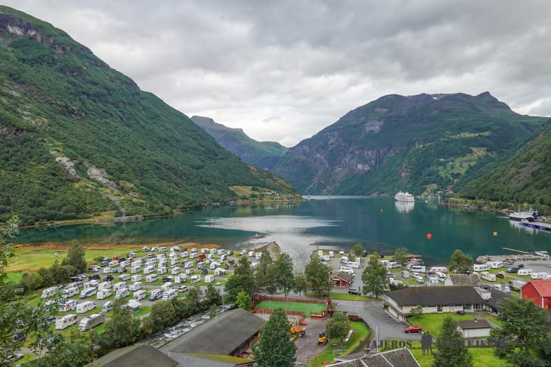 Geiranger en los fiordos noruegos