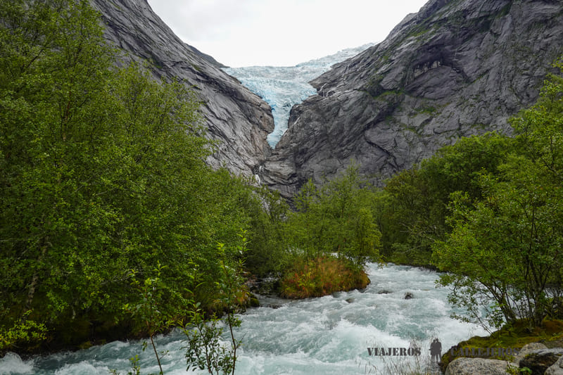 glaciar briksdal