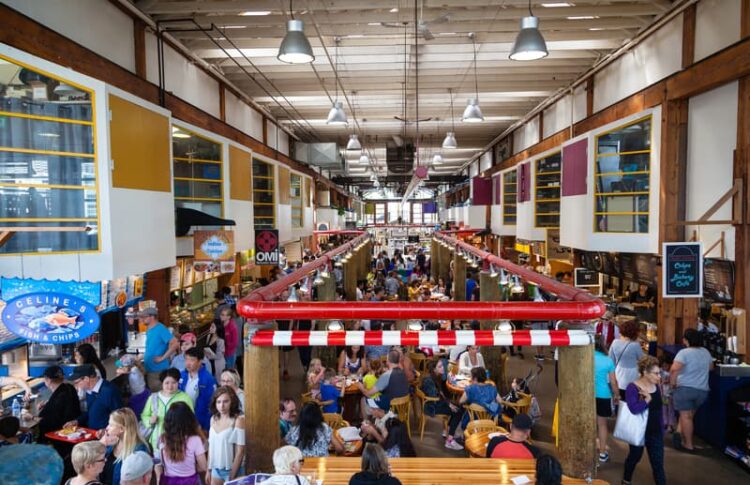 Granville Market, uno de los restaurantes donde comer en Vancouver