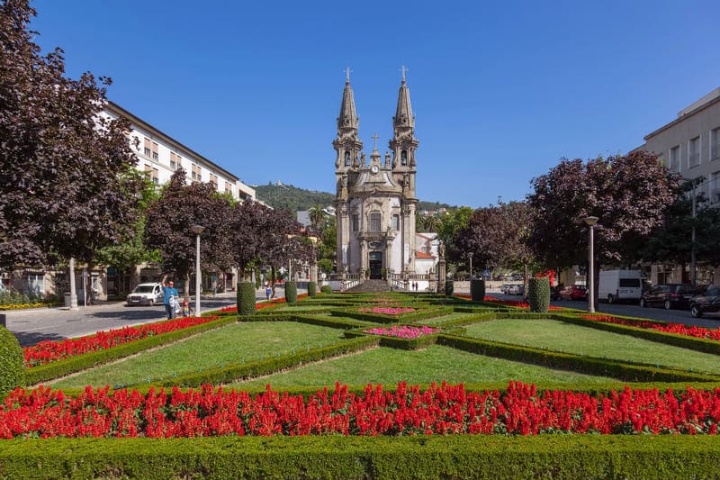 Iglesia de San Gualter que visitar en Guimaraes
