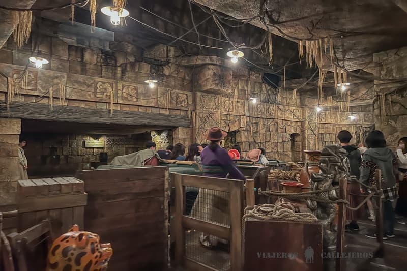 Indiana Jones Adventure: Temple of the Crystal Skull