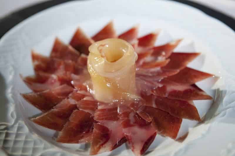 Jamón ibérico en los restaurantes donde comer en Mérida