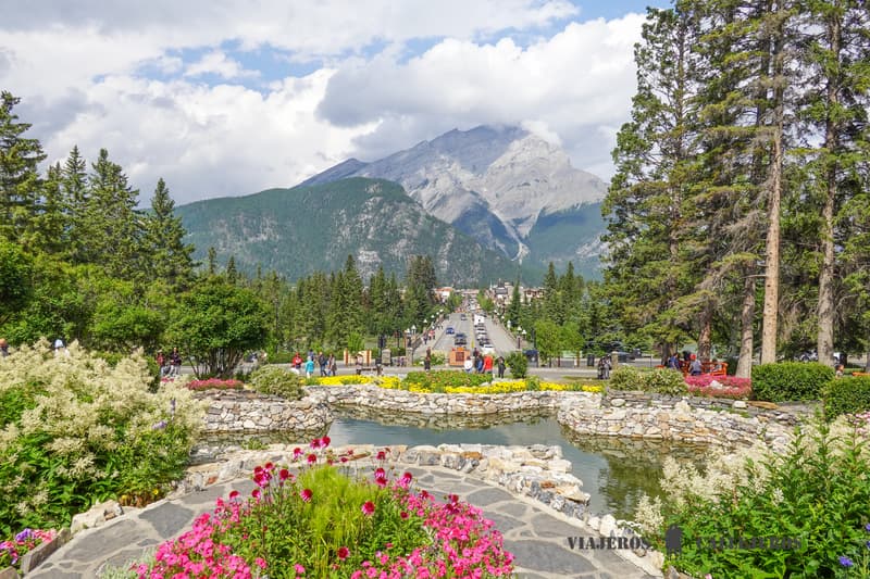 Jardines Cascade, uno de los lugares que ver en Banff