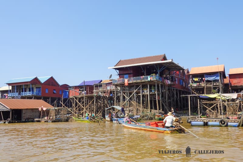 Kampong Khleang en una ruta por Camboya
