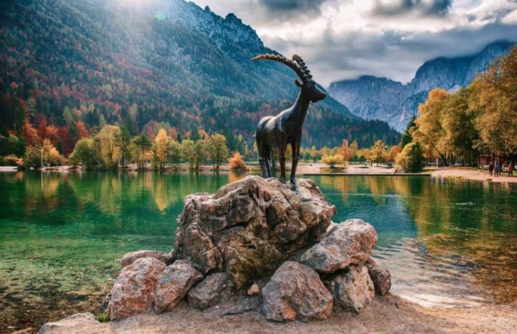 Lago Jasna, viajar a Eslovenia