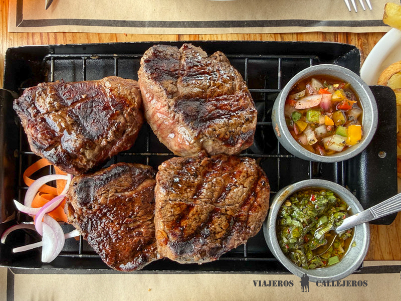 Lomo Parrilla La Oveja Negra restaurante donde comer en el Chaltén