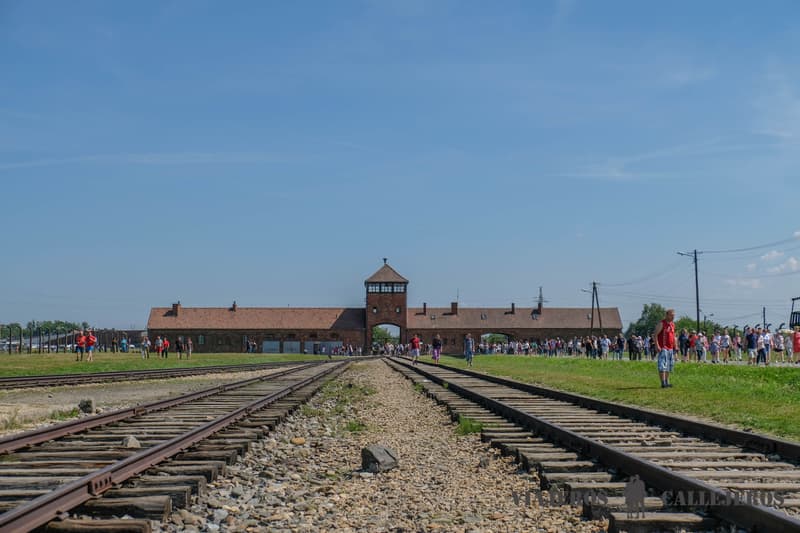 Vías del tren en Auschwitz II-Birkenau
