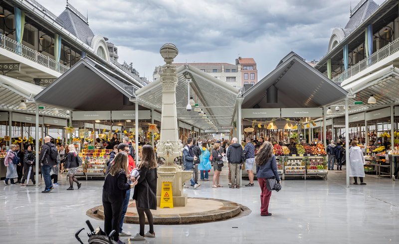 Mercado de Bolhao en la ruta por Oporto en 4 días