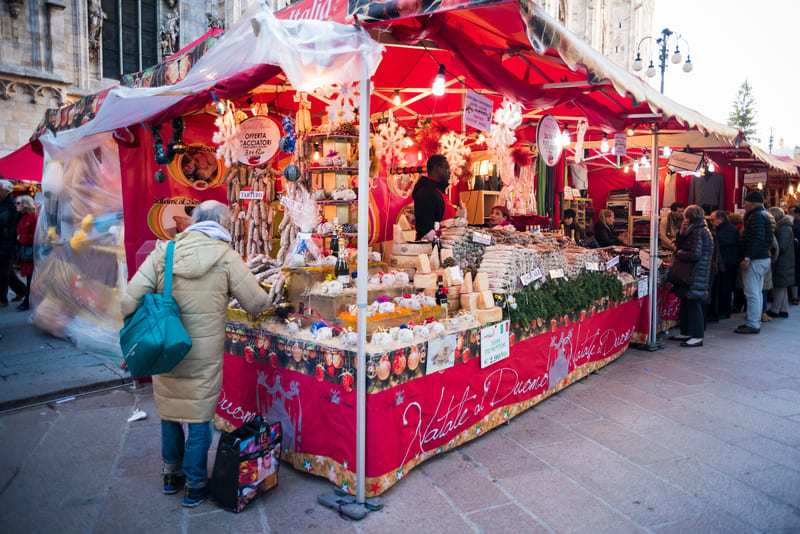 mercado navidad milan