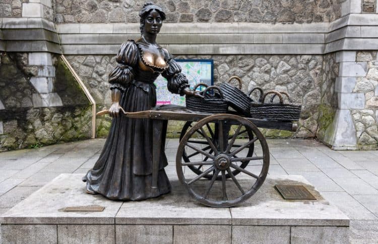 molly malone dublin