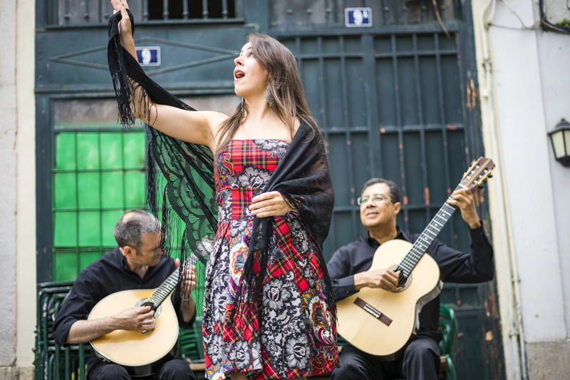 Asistir a un espectáculo de fado, algo que hacer en Oporto en 3 días