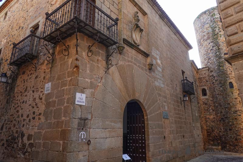 palacio carvajal caceres