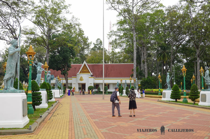 palacio real que ver en siem reap