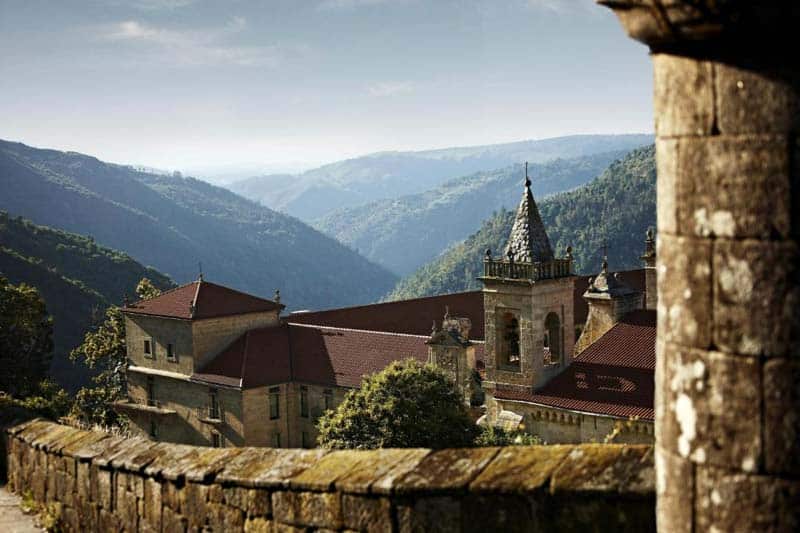 Parador de Santo Estevo, hoteles románticos en Galicia