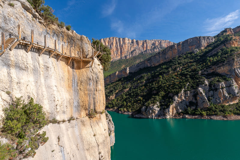 pasarelas montfalco que hacer en aragón