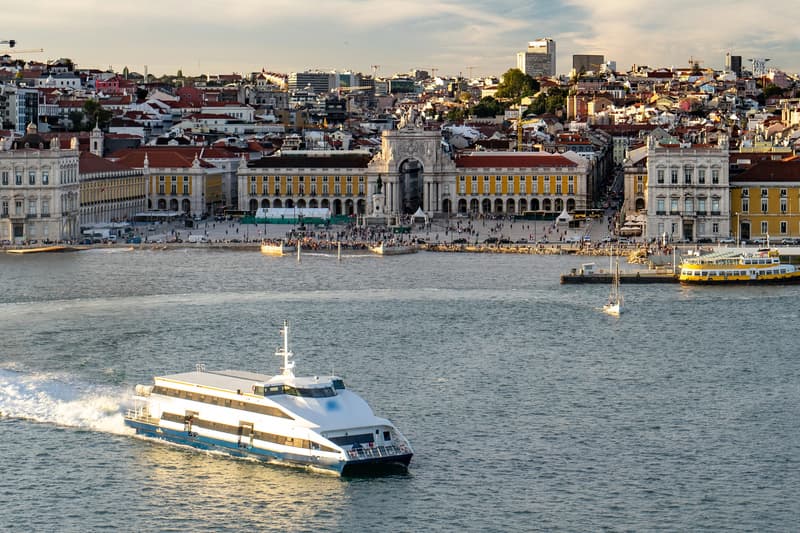 Paseo en barco por Lisboa